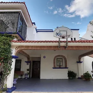Bed and breakfast Colibri House
